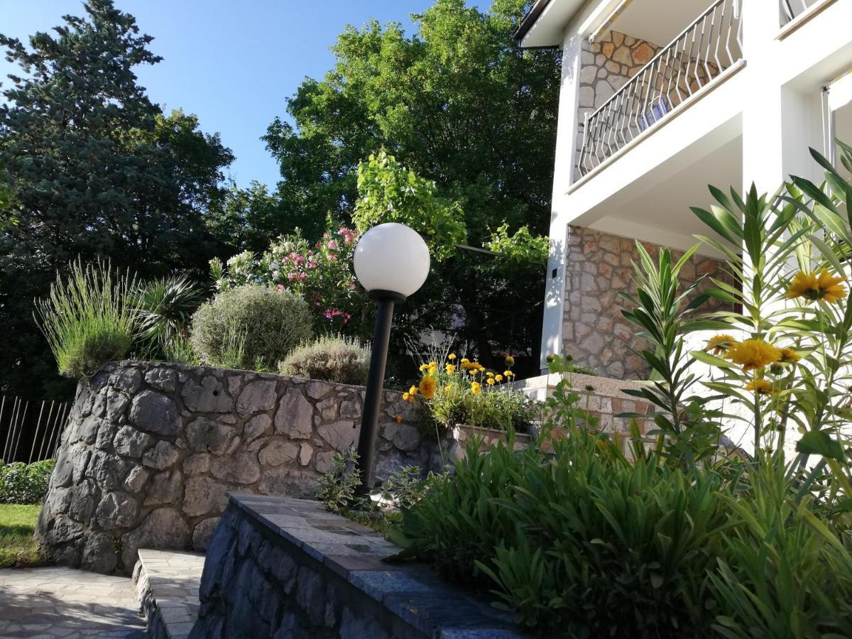 Apartments 4U Omišalj Dış mekan fotoğraf