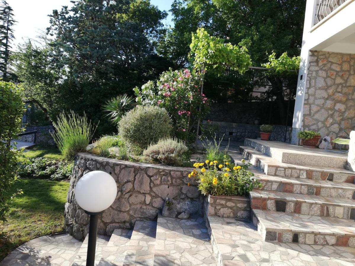 Apartments 4U Omišalj Dış mekan fotoğraf